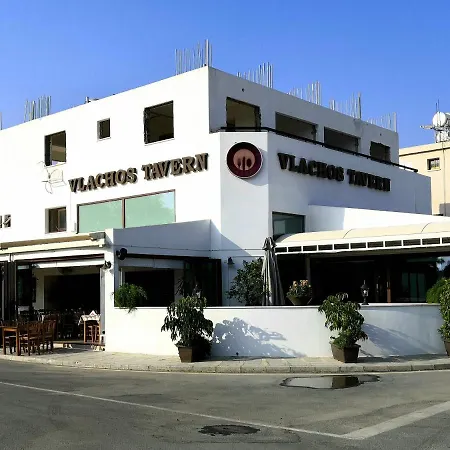 Apartment Pylaapts - Near The *