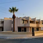 Pylaapts - Near The Апартаменты *